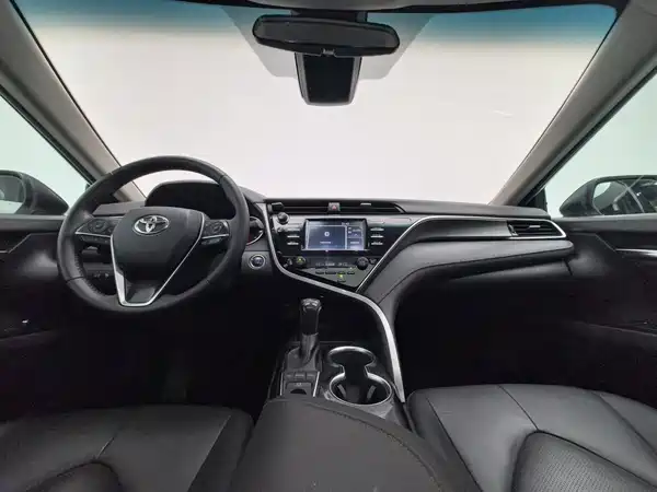 Toyota Camry 2019