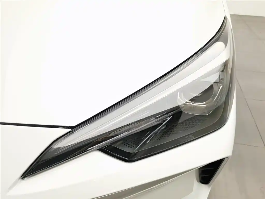 Roewe i5 2025
