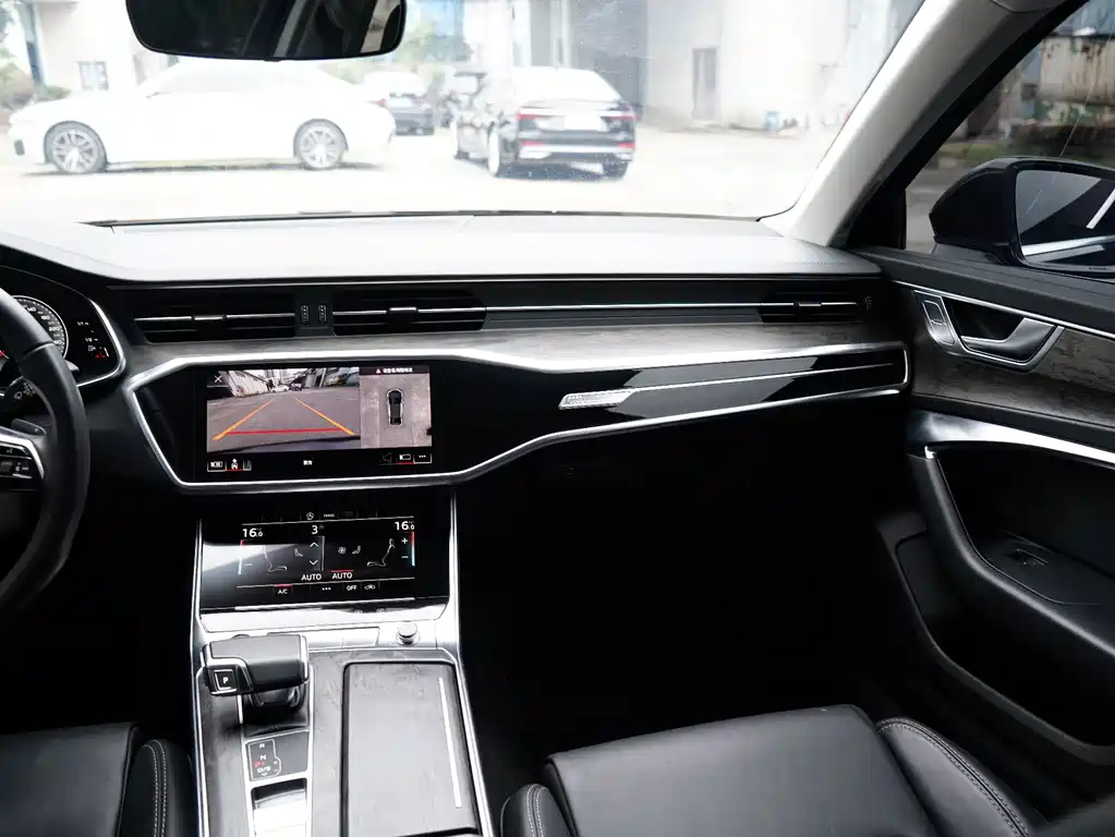 Audi A6L 2023 — фото 17