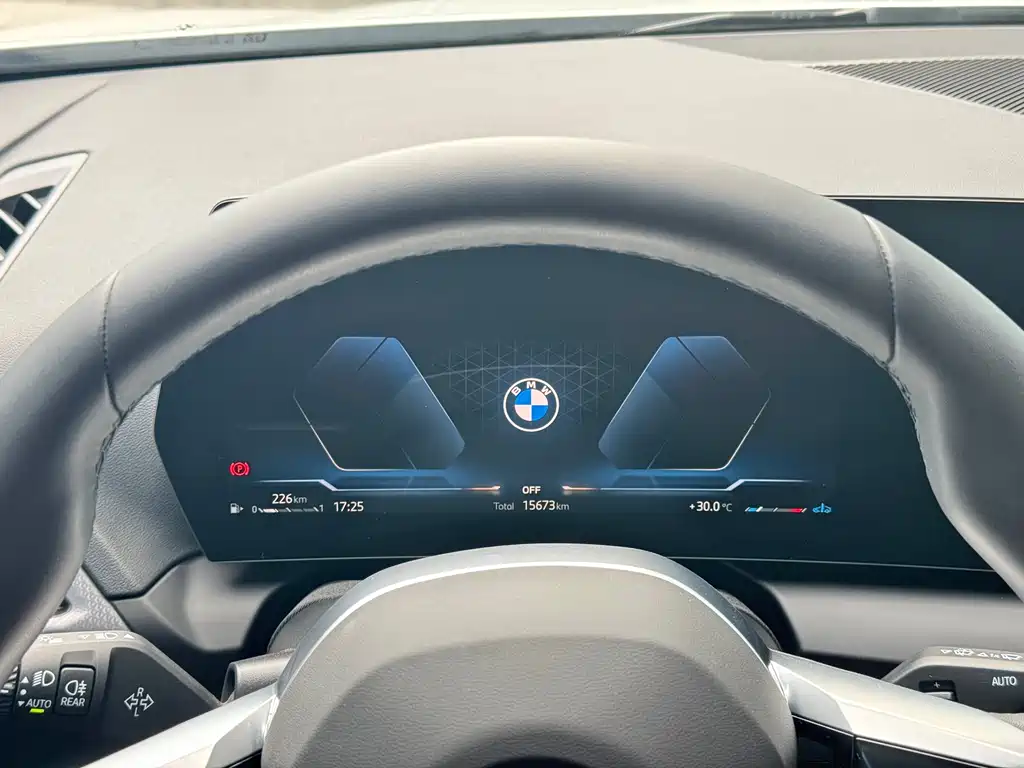 BMW 2 Series 2025 — фото 14