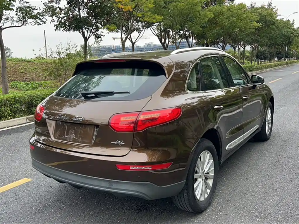 Zotye SR9 2019 — фото 11