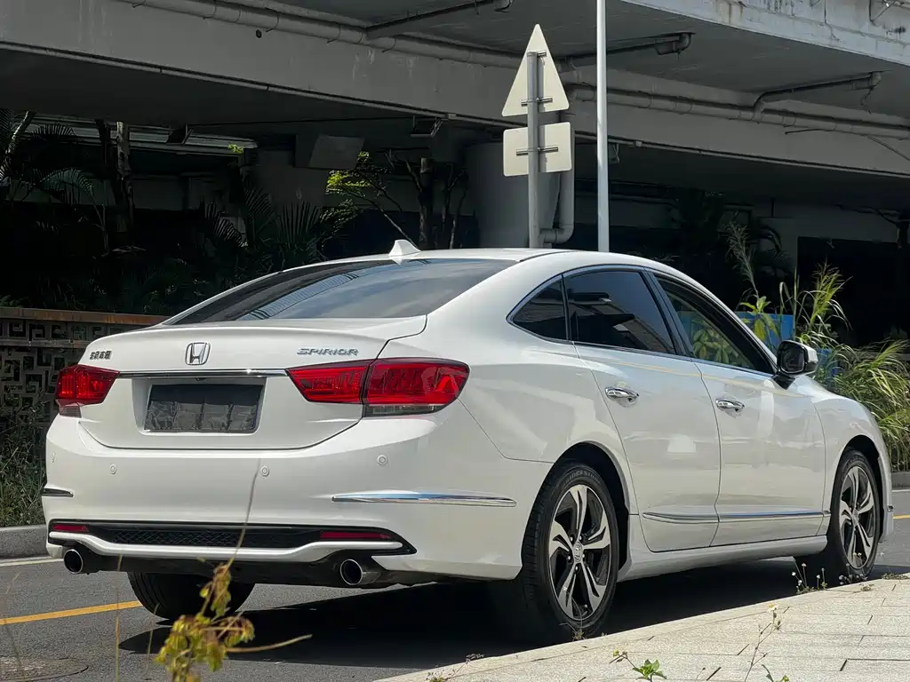 Honda Spirior 2016 — фото 17