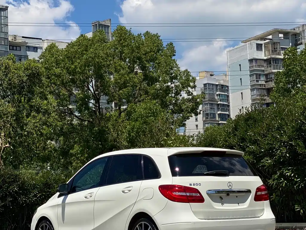 Mercedes-Benz B-Class 2013