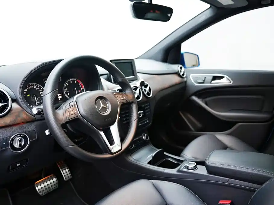 Mercedes-Benz B-Class 2013