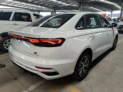 Geely Emgrand 2026