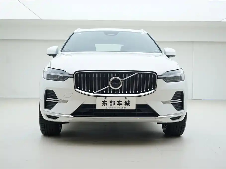 Volvo XC60 2025 — фото 2