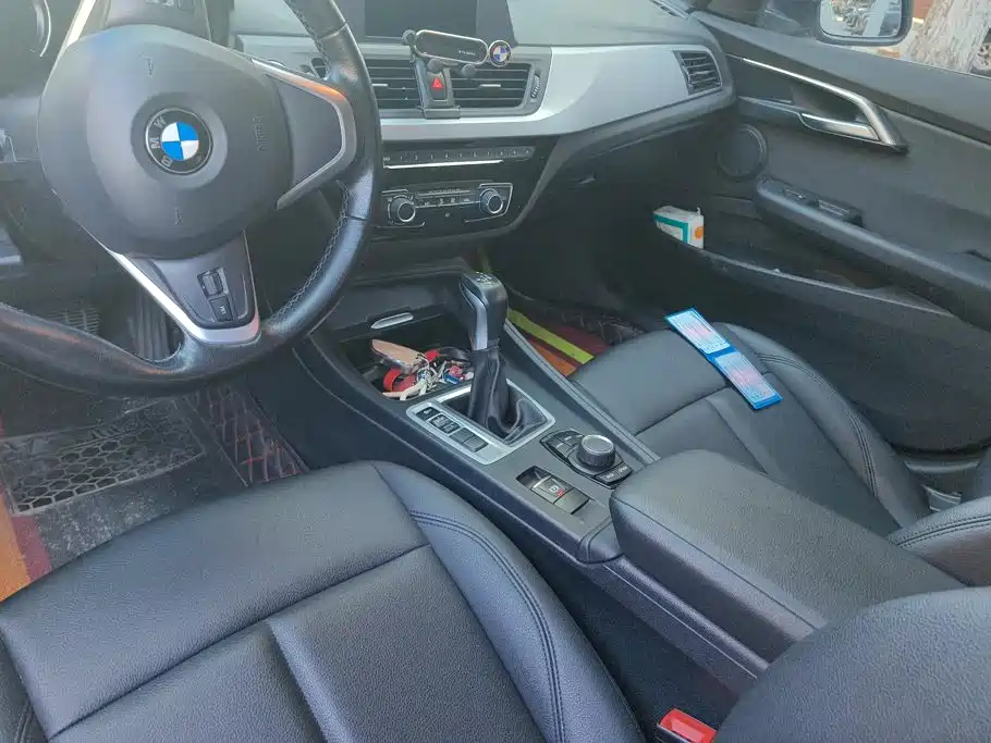 BMW 1 Series 2019 — фото 15