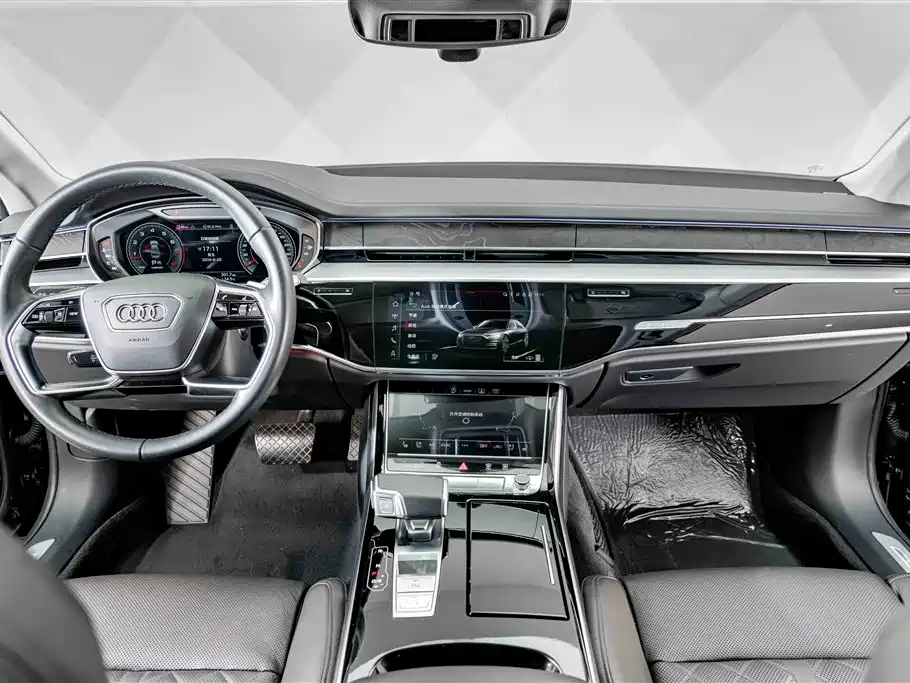 Audi A8 2021 — фото 11