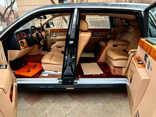 Rolls-Royce Phantom 2006