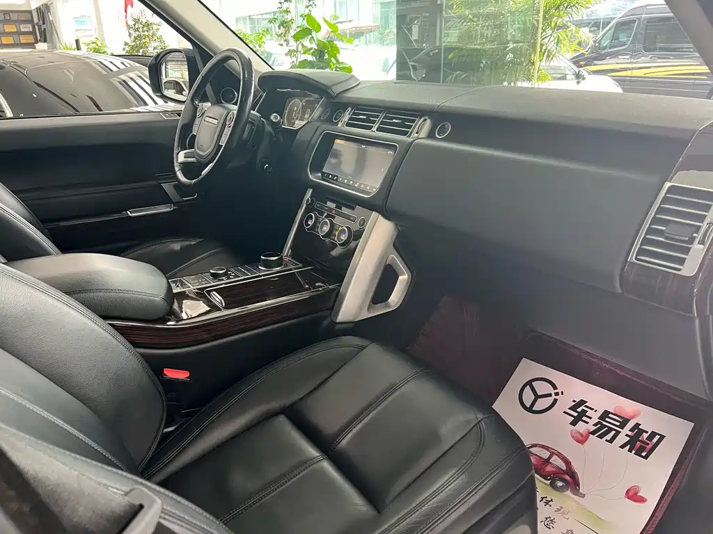 Land Rover Range Rover 2018 — фото 14
