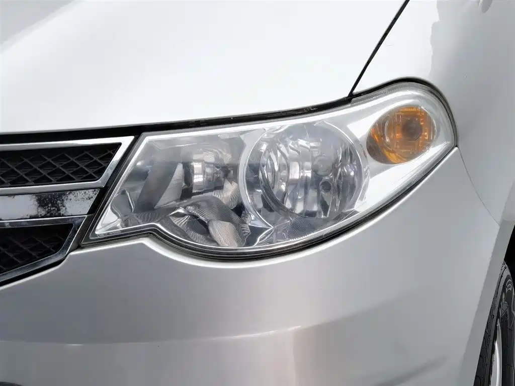 Wuling Hongguang 2013