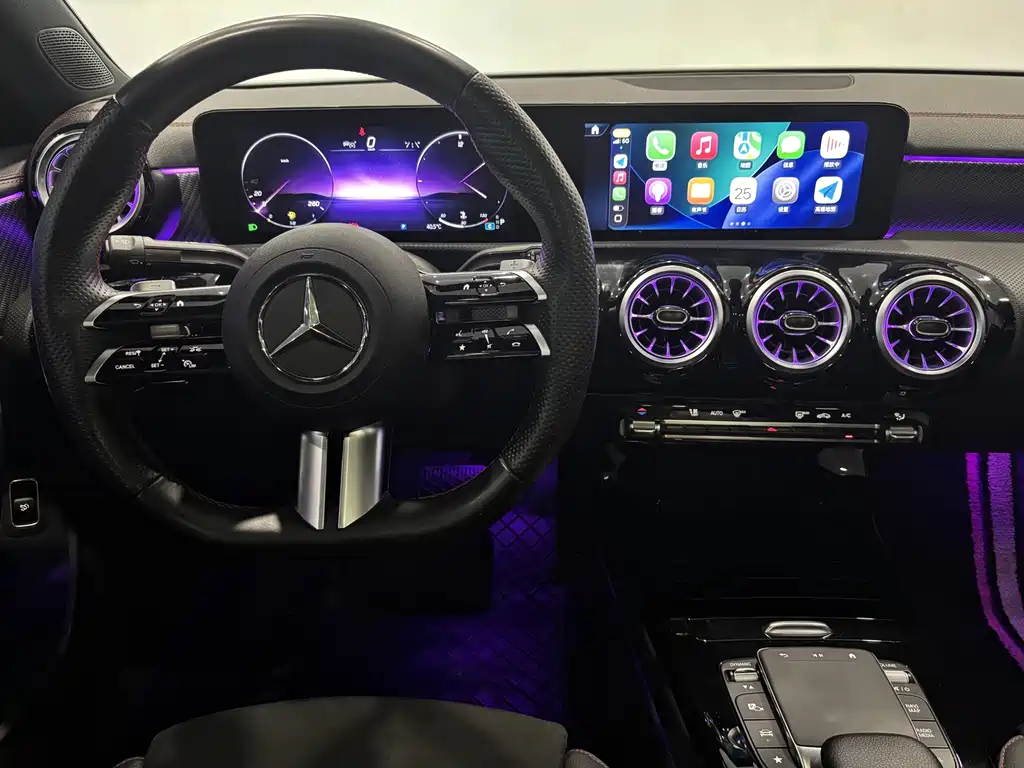 Mercedes-Benz A-Class 2023 — фото 12