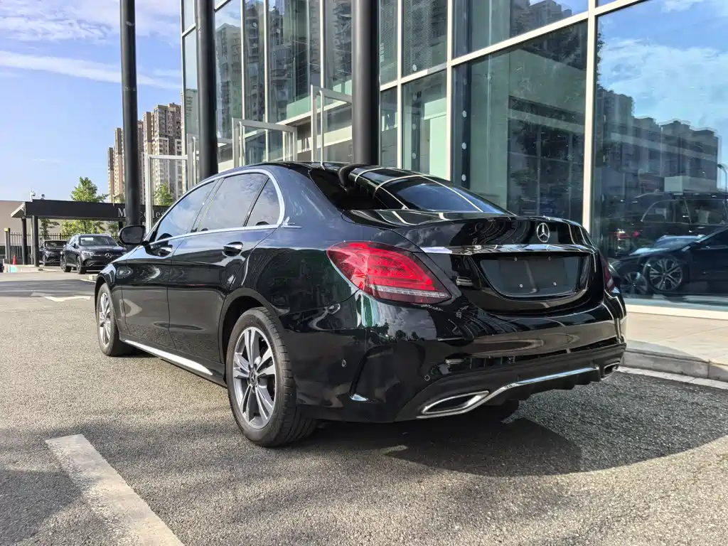Mercedes-Benz C-Class 2020 — фото 17