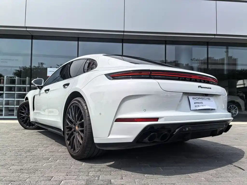 Porsche Panamera 2025 — фото 12