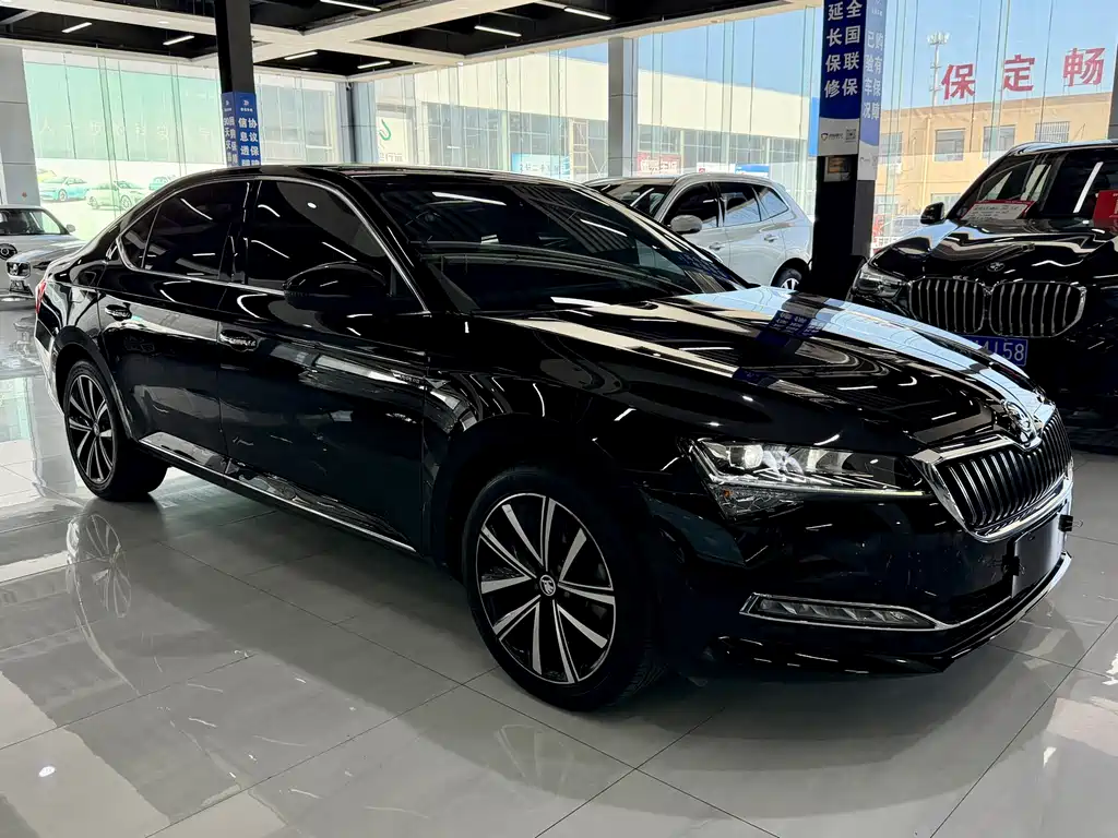 Skoda Superb 2023