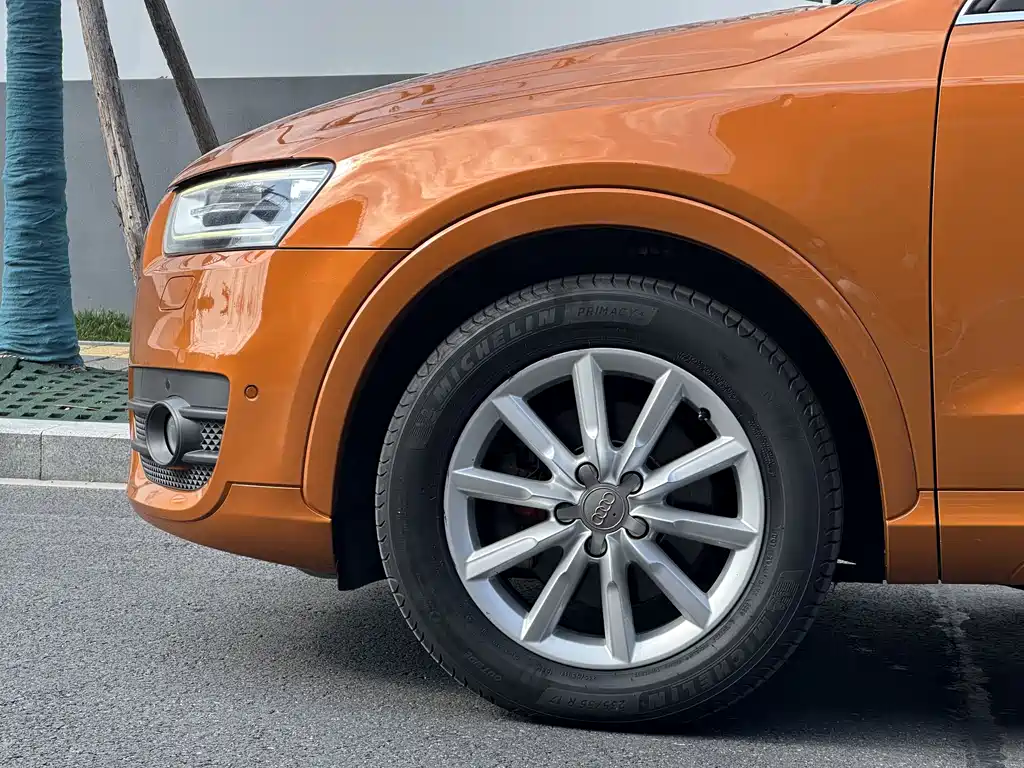 Audi Q3 2013 — фото 23