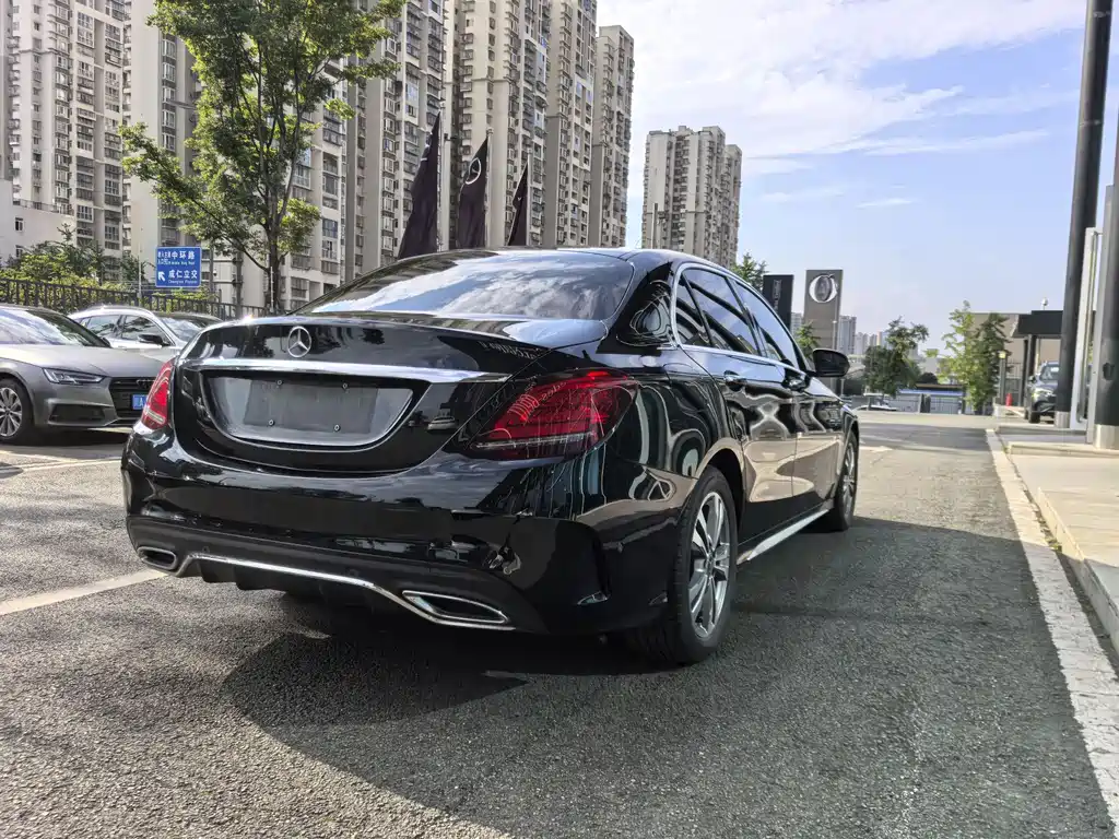Mercedes-Benz C-Class 2020 — фото 19