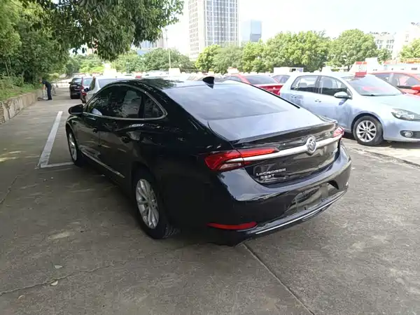 Buick LaCrosse 2022