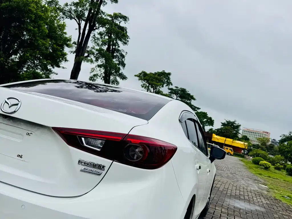 Mazda 3 Angkesela 2018 — фото 19