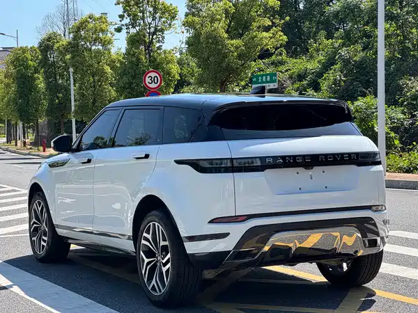 Land Rover Range Rover Evoque 2023