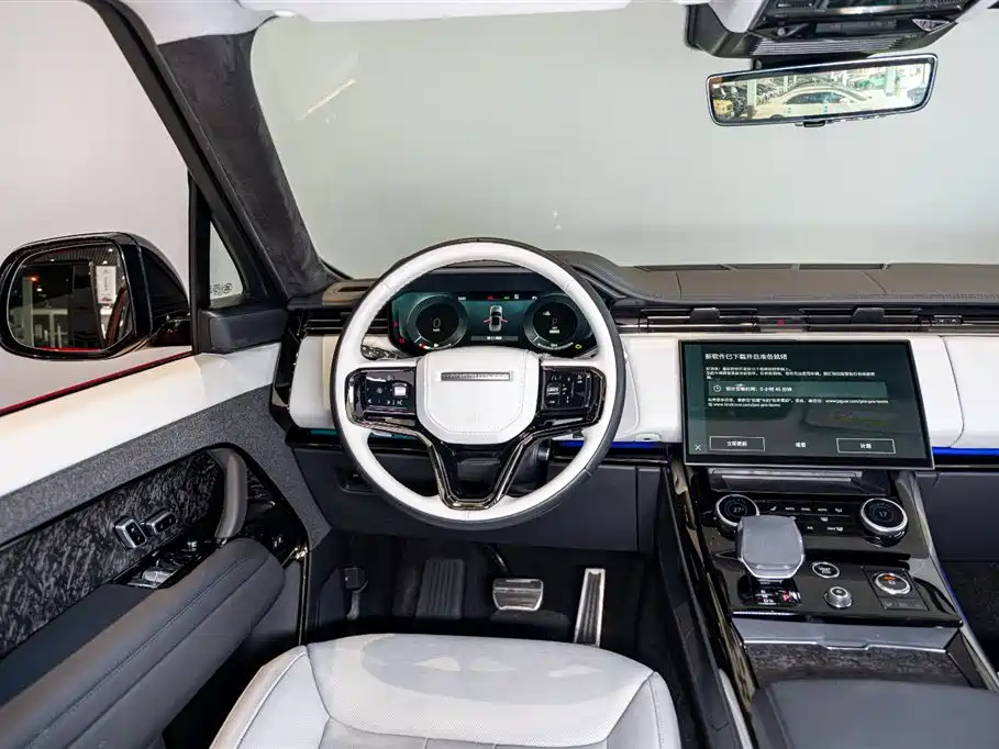Land Rover Range Rover Sport New Energy 2023 — фото 12