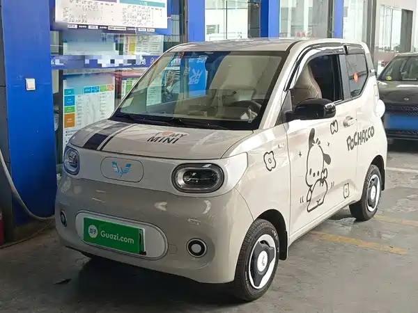 Wuling Hongguang MINIEV 2025