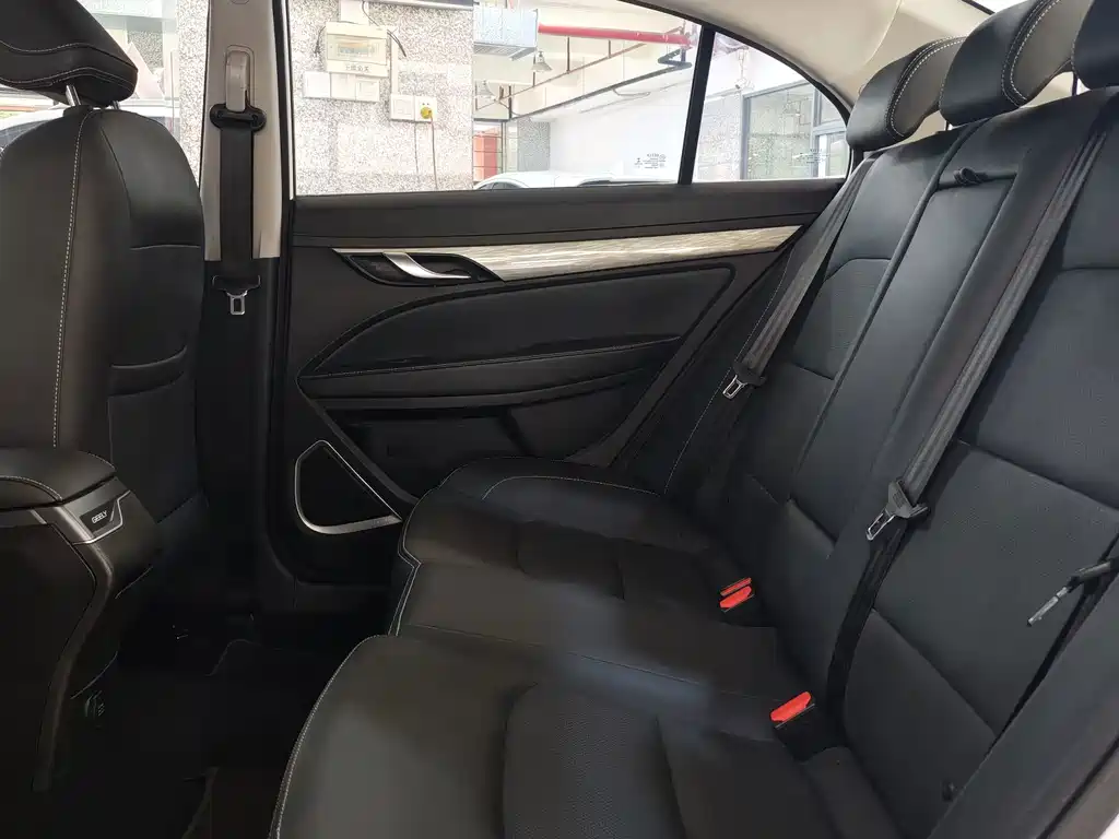 Geely Emgrand 2019
