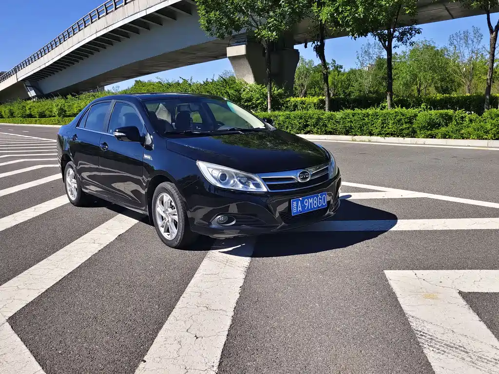 BYD Surui 2015 — фото 3