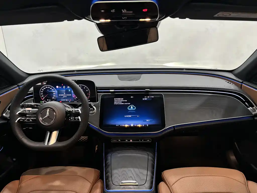 Mercedes-Benz E-Class 2025 — фото 14
