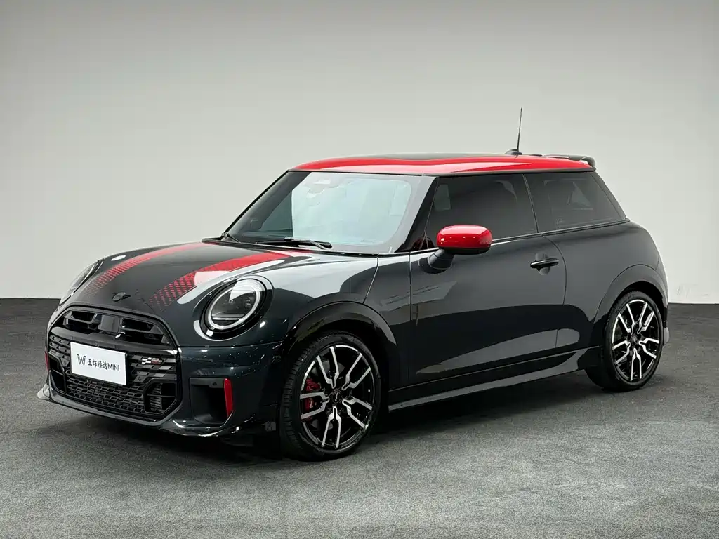 MINI JCW 2025 — фото 7