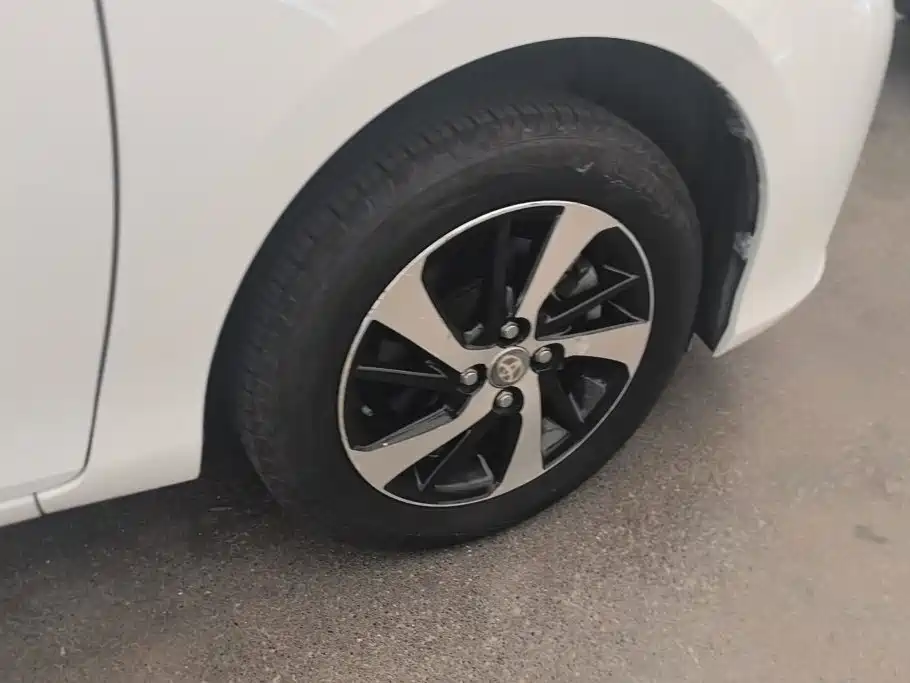 Toyota Yaris L 2019