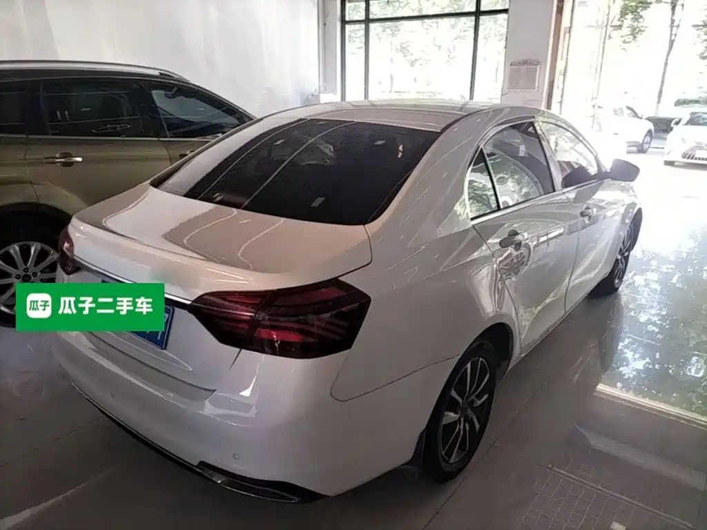 Geely Emgrand 2020