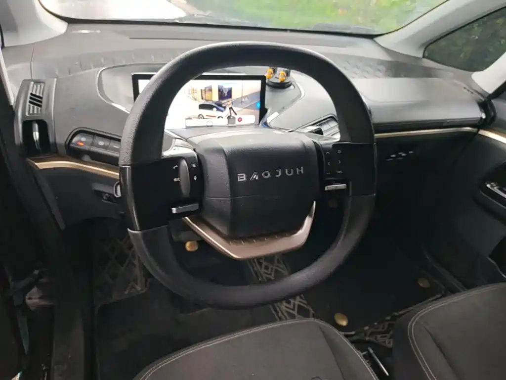Baojun Kiwi EV 2022 — фото 11