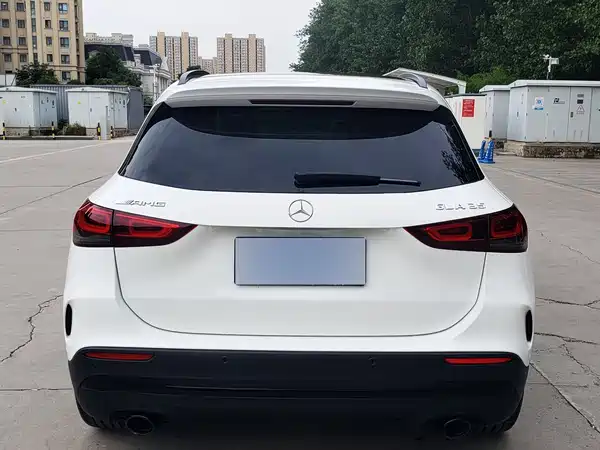 Mercedes-Benz GLA AMG 2022