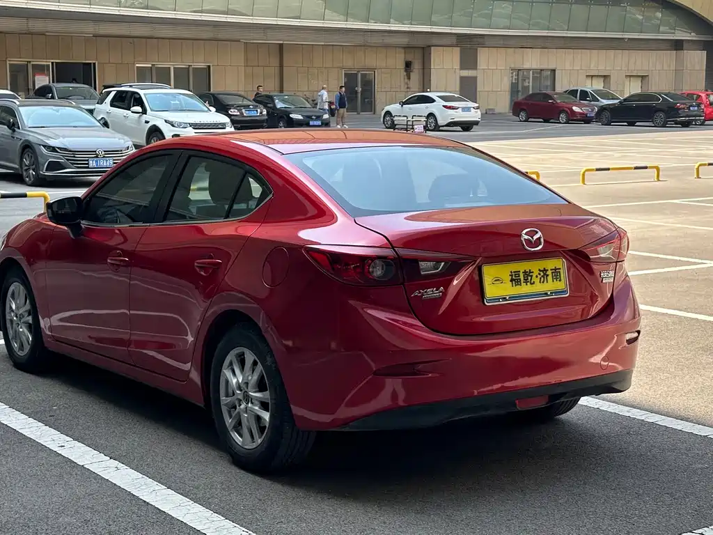 Mazda 3 Axela 2016 — фото 3