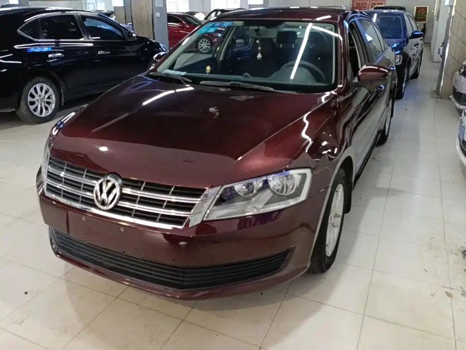 Volkswagen Lavida 2013