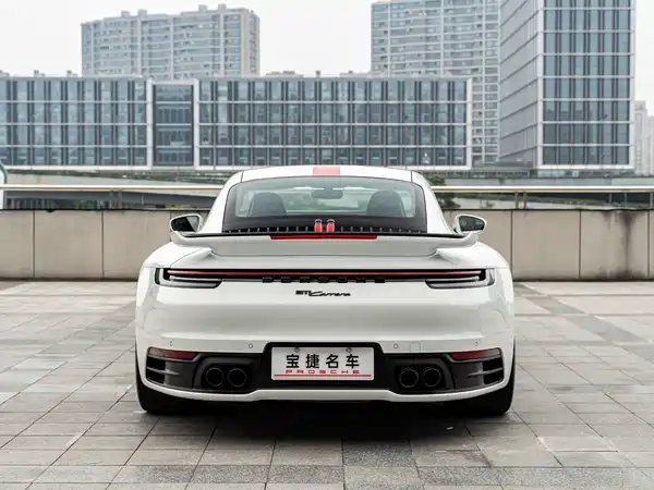 Porsche 911 2024