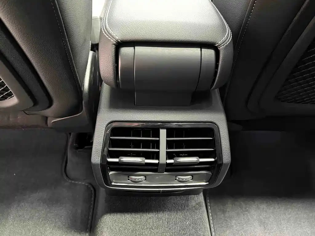 Audi Q3 2023 — фото 11