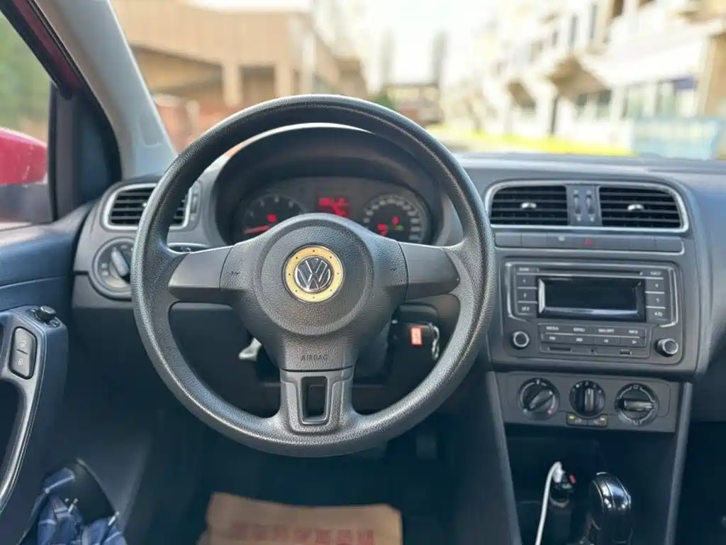 Volkswagen Polo 2014