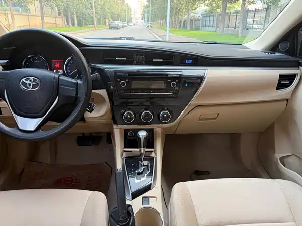 Toyota Corolla 2015