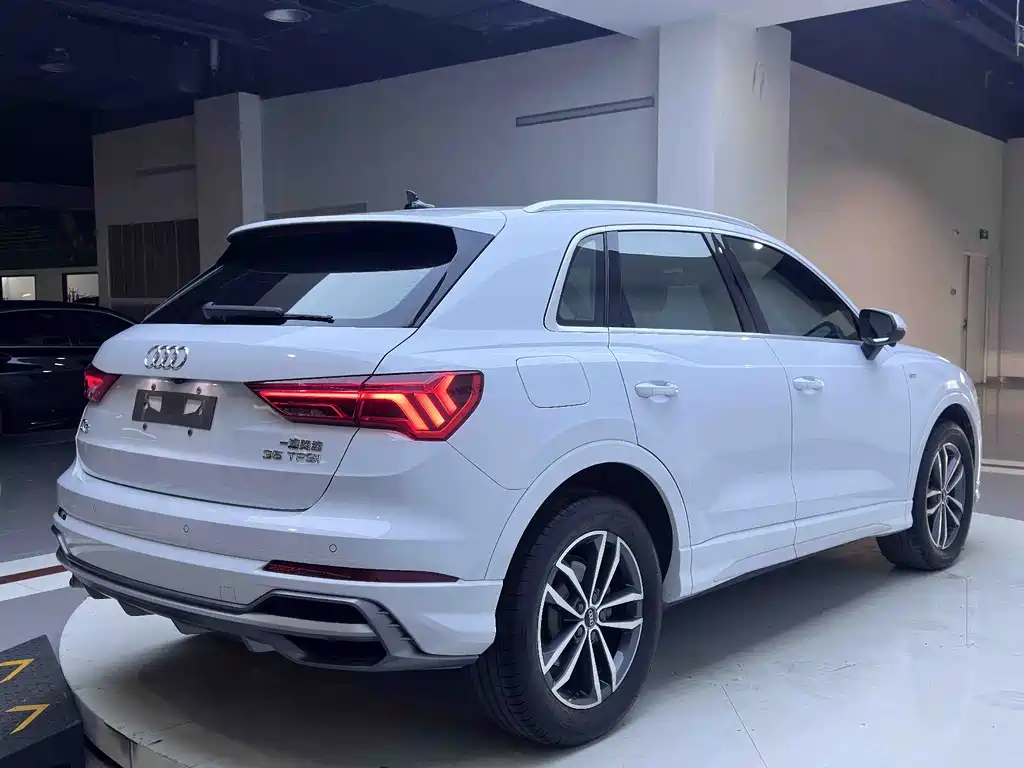 Audi Q3 2022