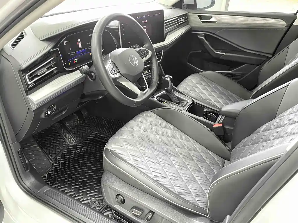 Volkswagen Sagitar 2022