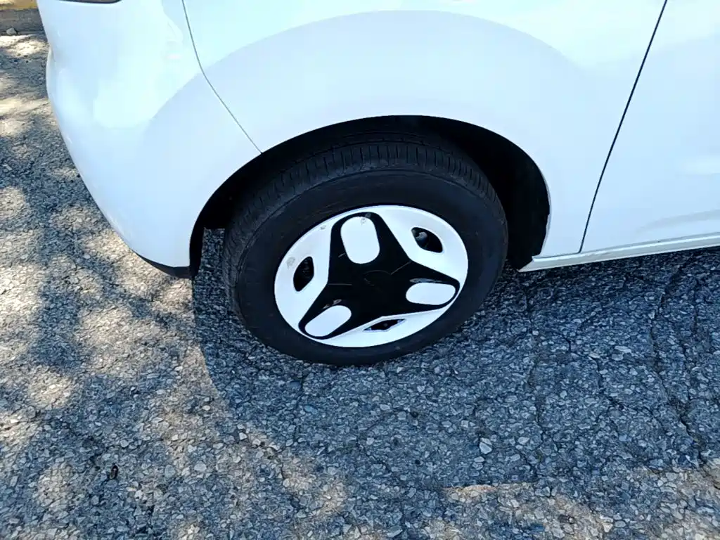 Geely Galaxy Panda 2026 — фото 23