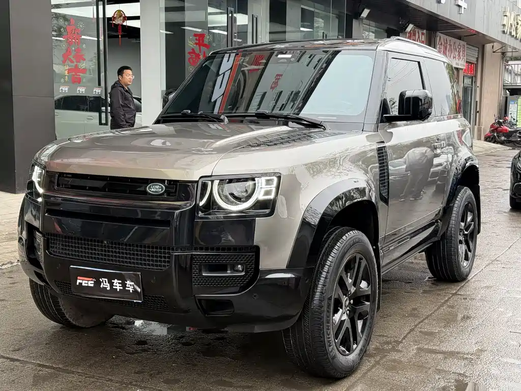 Land Rover Defender 2023 — фото 2