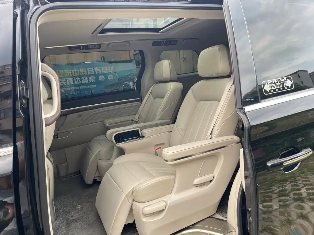 GAC Motor Trumpchi M8 2020 — фото 10