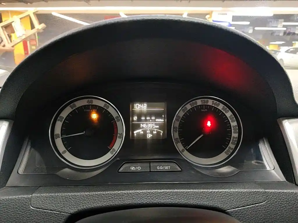 Skoda Rapid 2018 — фото 12