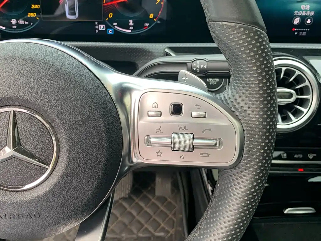 Mercedes-Benz A-Class 2020 — фото 25