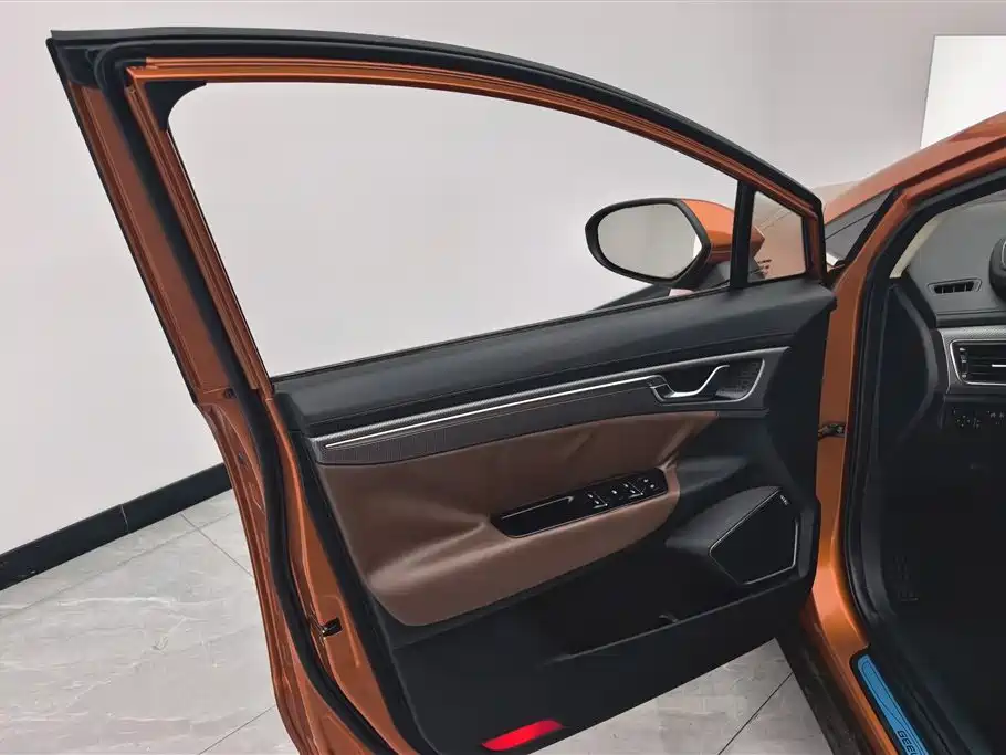 Geely Emgrand GS 2016