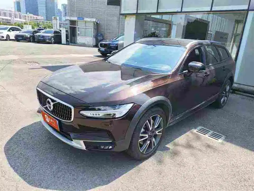 Volvo V90 2019 — фото 1
