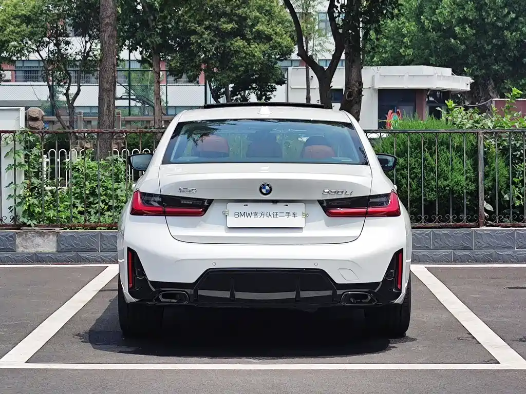 BMW 3 Series 2025